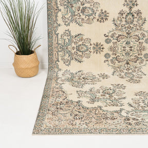 Serenique - Vintage Turkish Area Rug