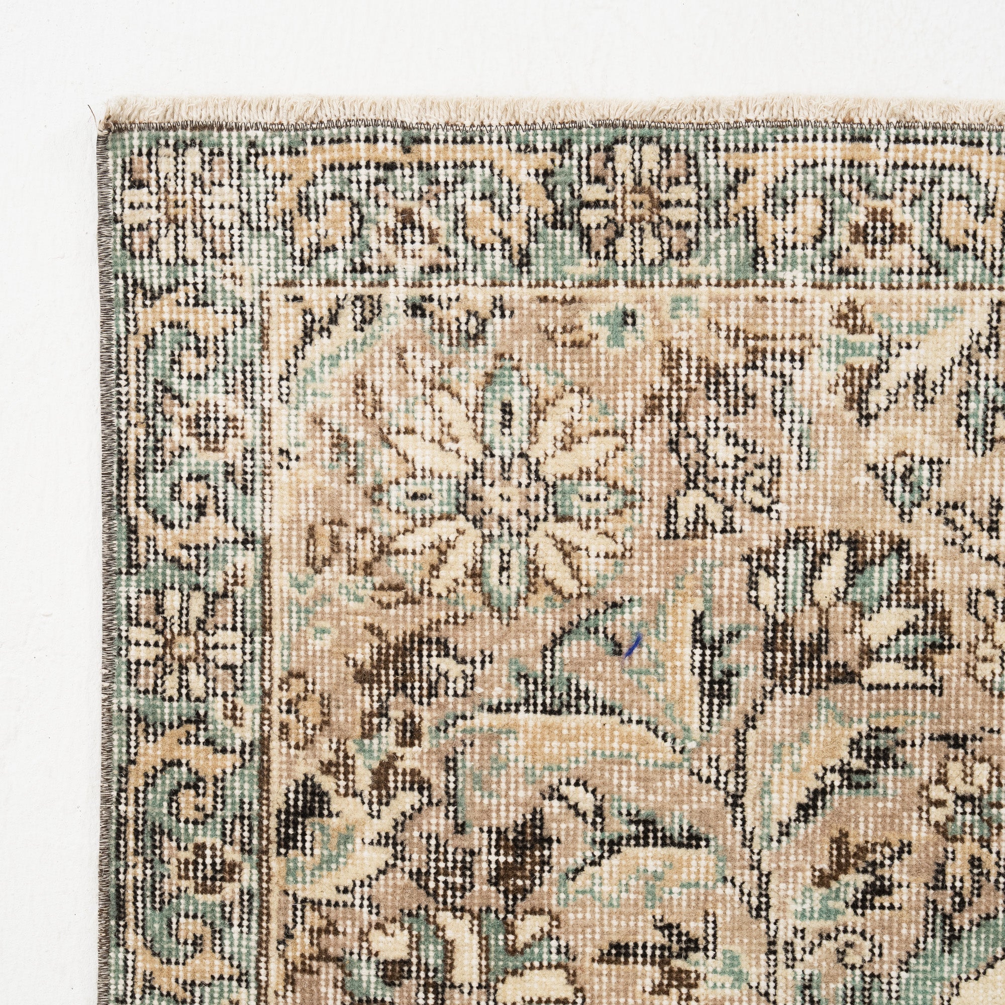 Serenique - Vintage Turkish Area Rug