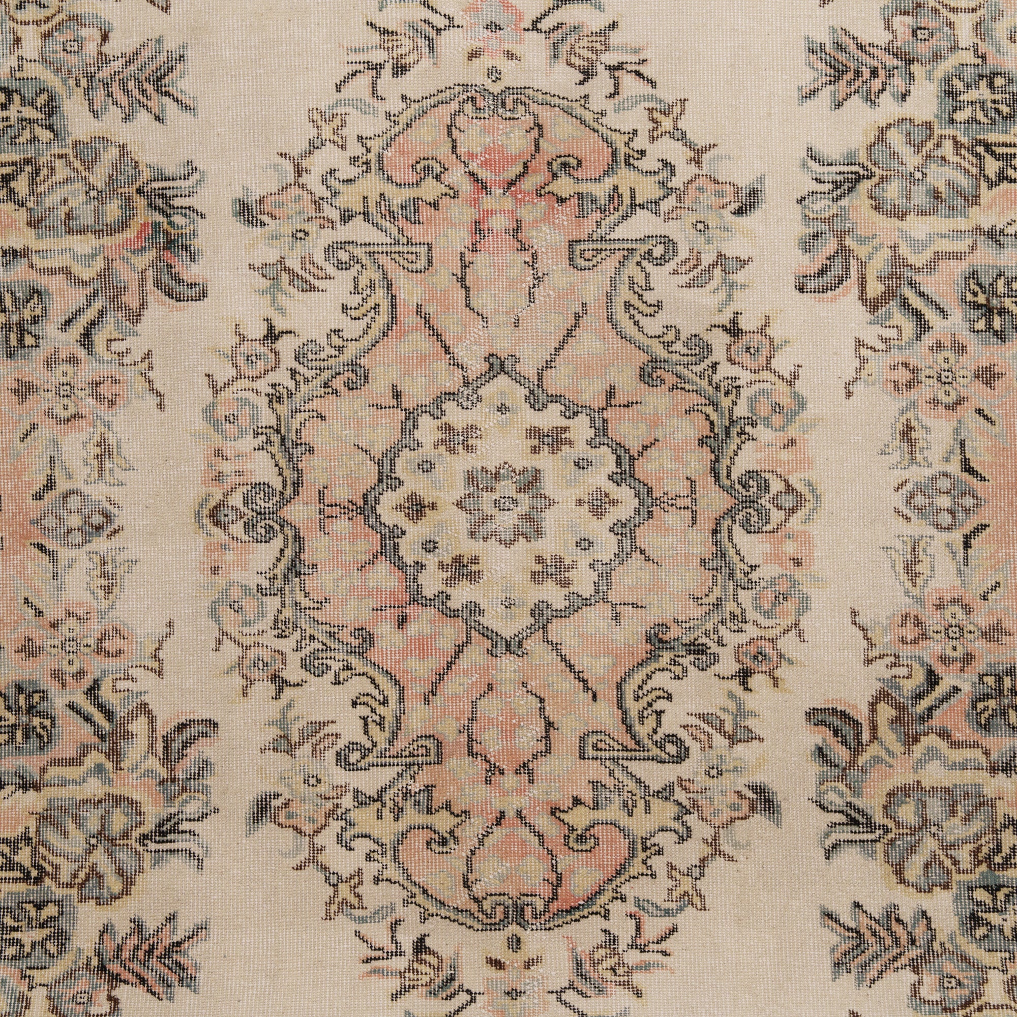 6x9 Vintage Rug