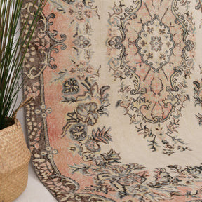 6x9 Persian Rug