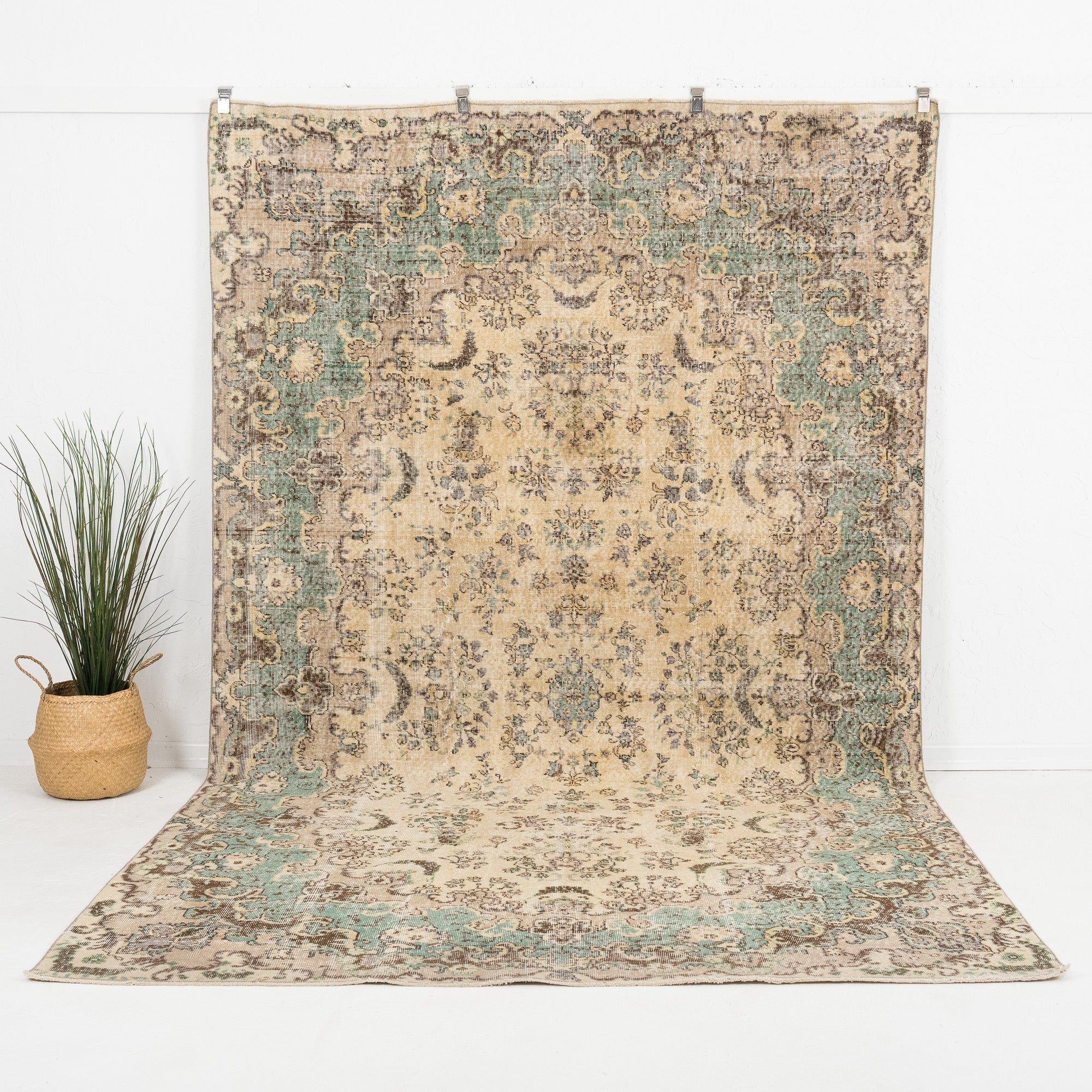 Yseline - Vintage Turkish Area Rug