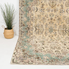 Yseline - Vintage Turkish Area Rug