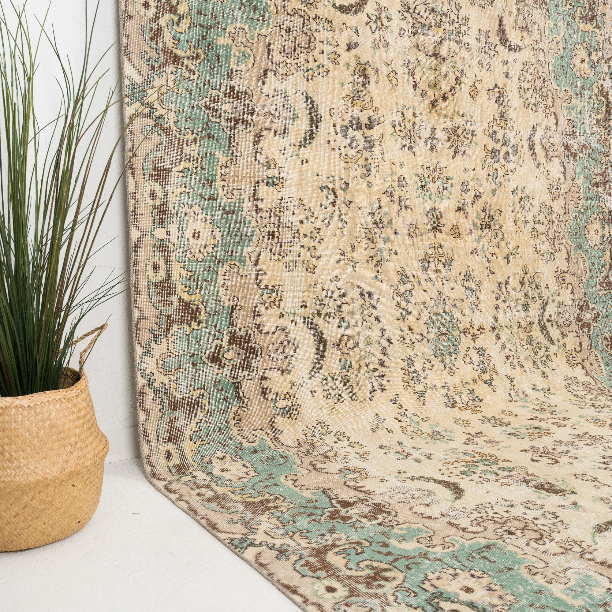 Yseline - Vintage Turkish Area Rug