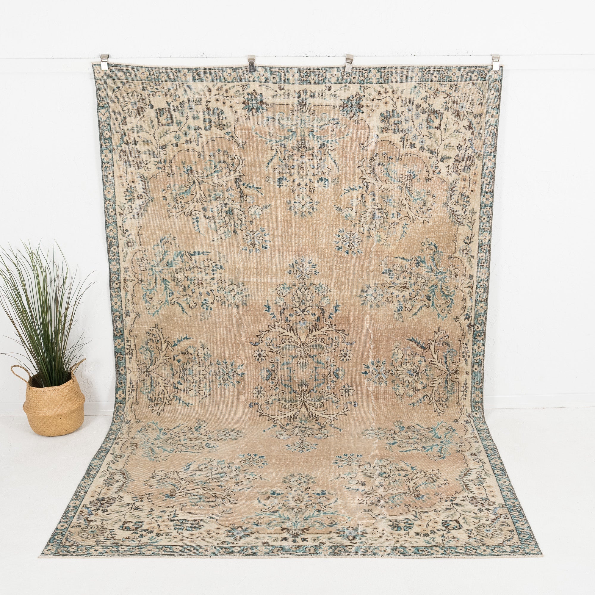 Kasirya - Vintage Turkish Area Rug