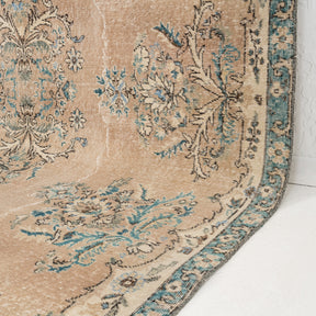 Kasirya - Vintage Turkish Area Rug