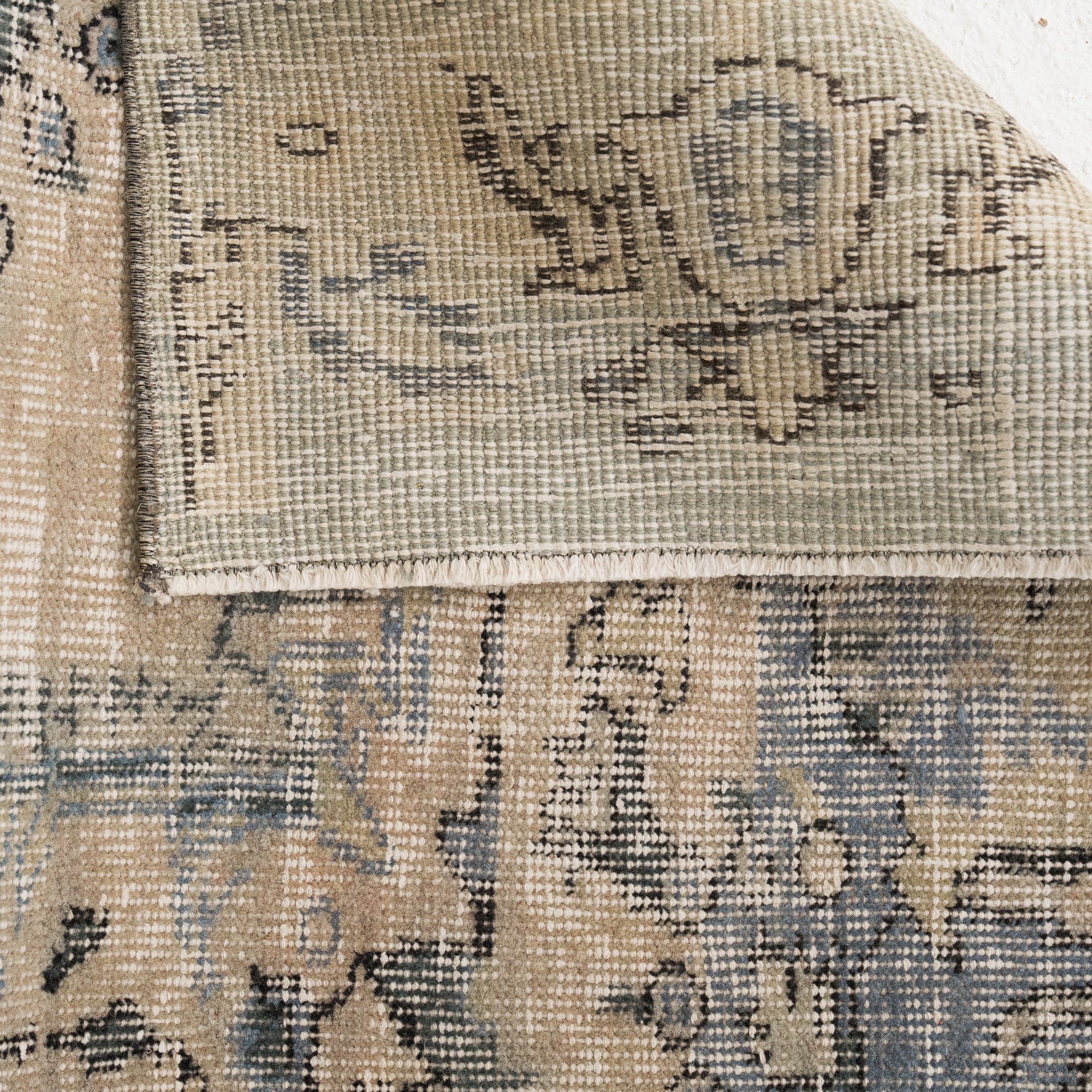 Calisyn - Vintage Turkish Area Rug