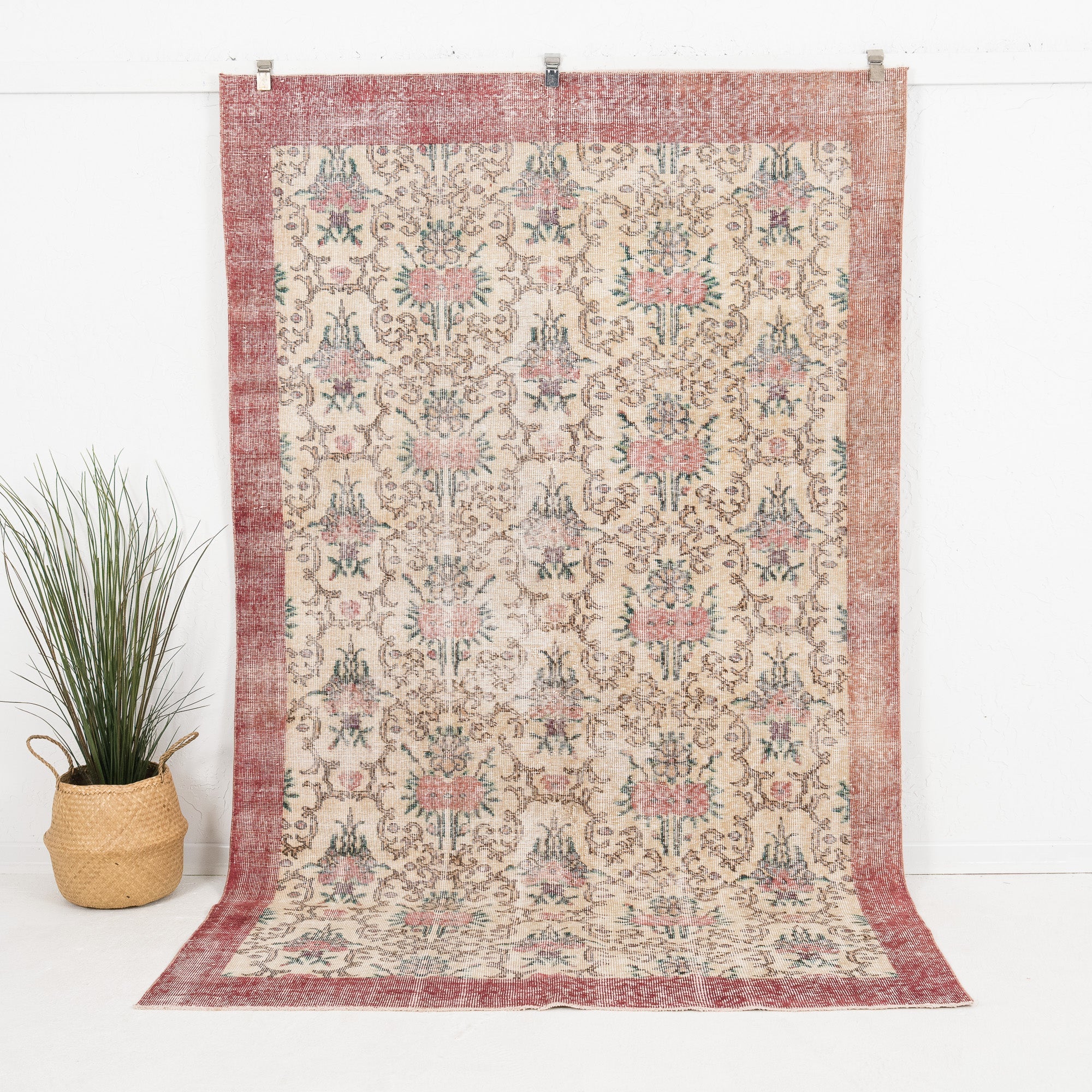 Arisynna - Vintage Turkish Area Rug