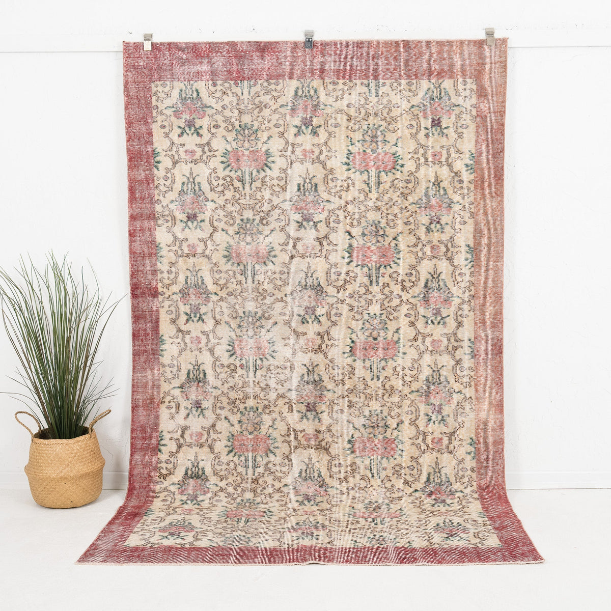 Arisynna - Vintage Turkish Area Rug