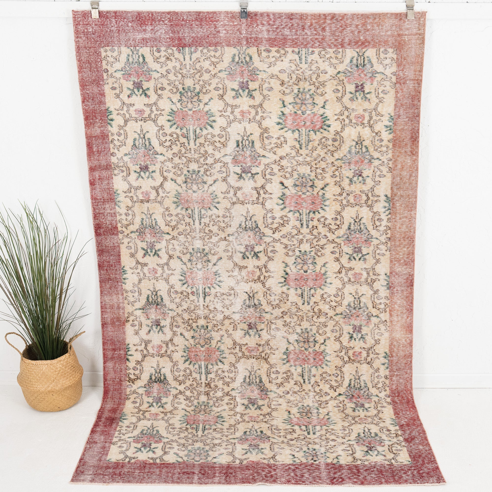 Arisynna - Vintage Turkish Area Rug