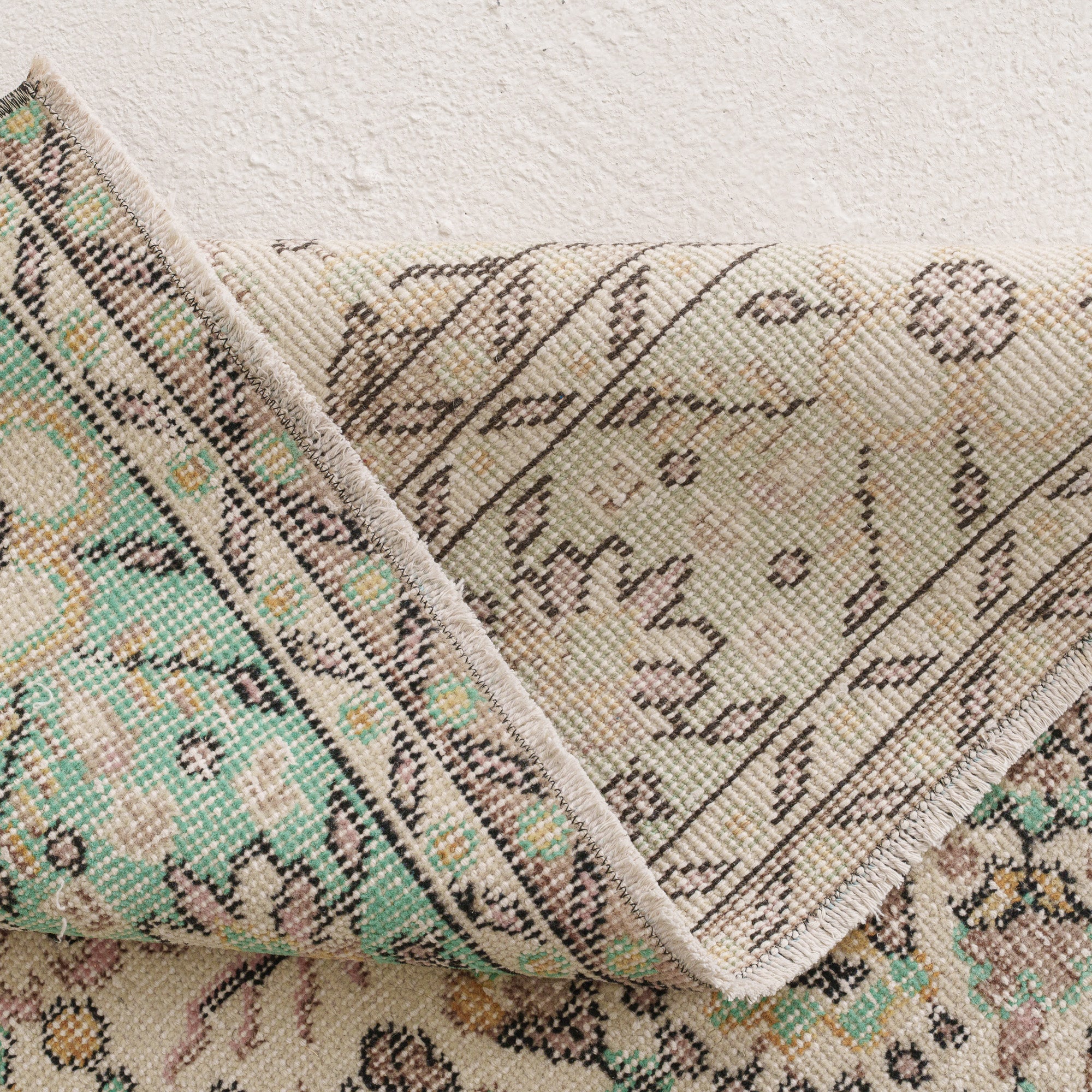 Delinine - Vintage Turkish Area Rug