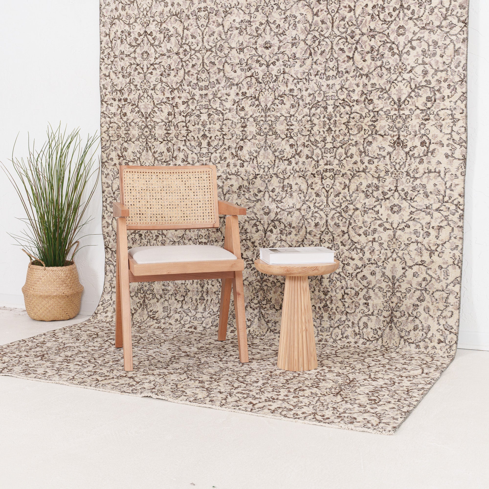 Amdiria - Vintage Turkish Area Rug