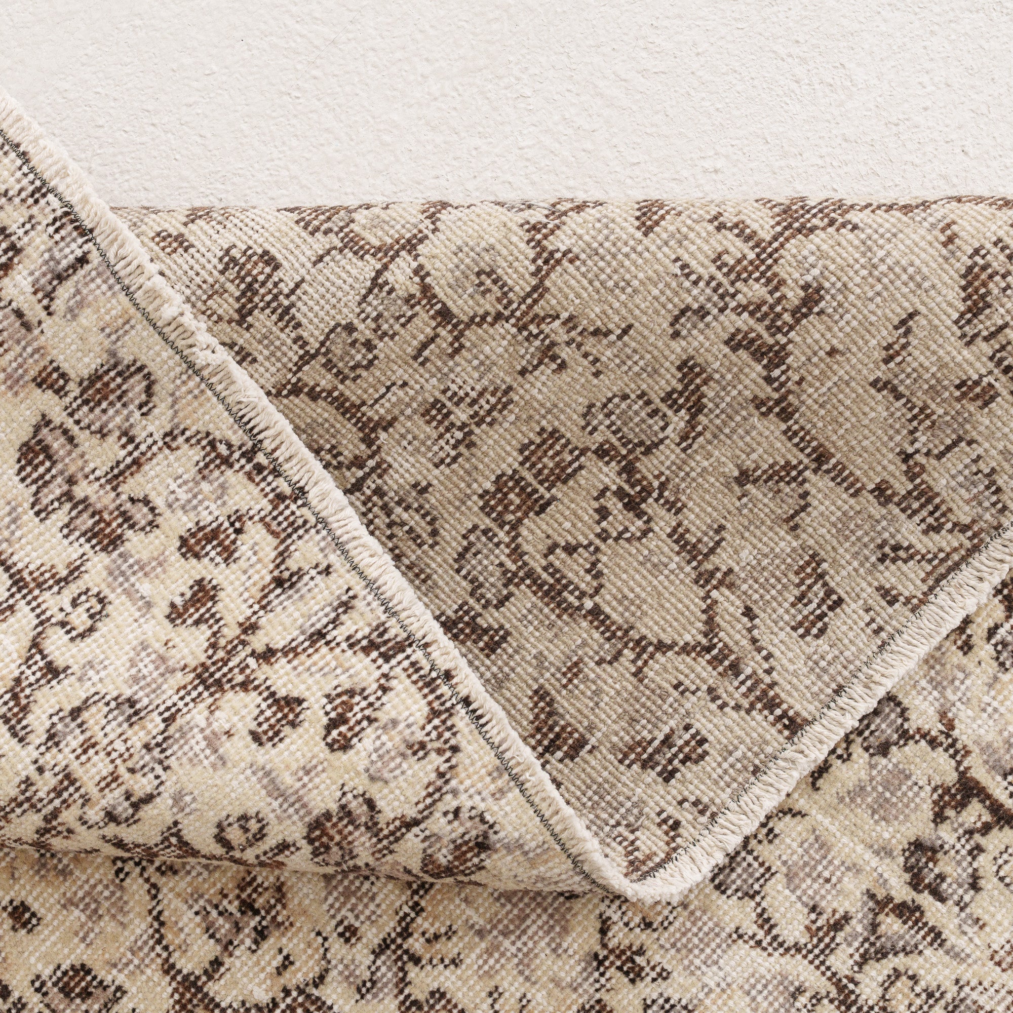 Amdiria - Vintage Turkish Area Rug