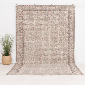 Yaelisis - Vintage Turkish Area Rug