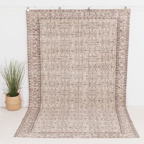 Yaelisis - Vintage Turkish Area Rug