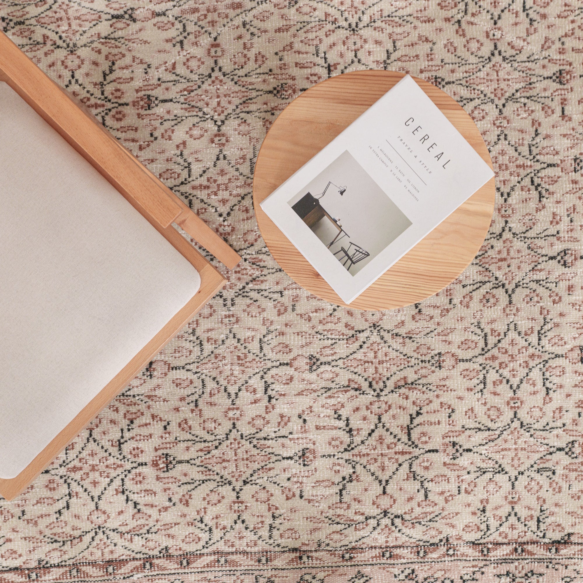 Yaelisis - Vintage Turkish Area Rug