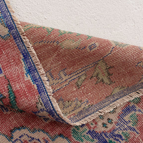 Zaerinia - Vintage Turkish Area Rug