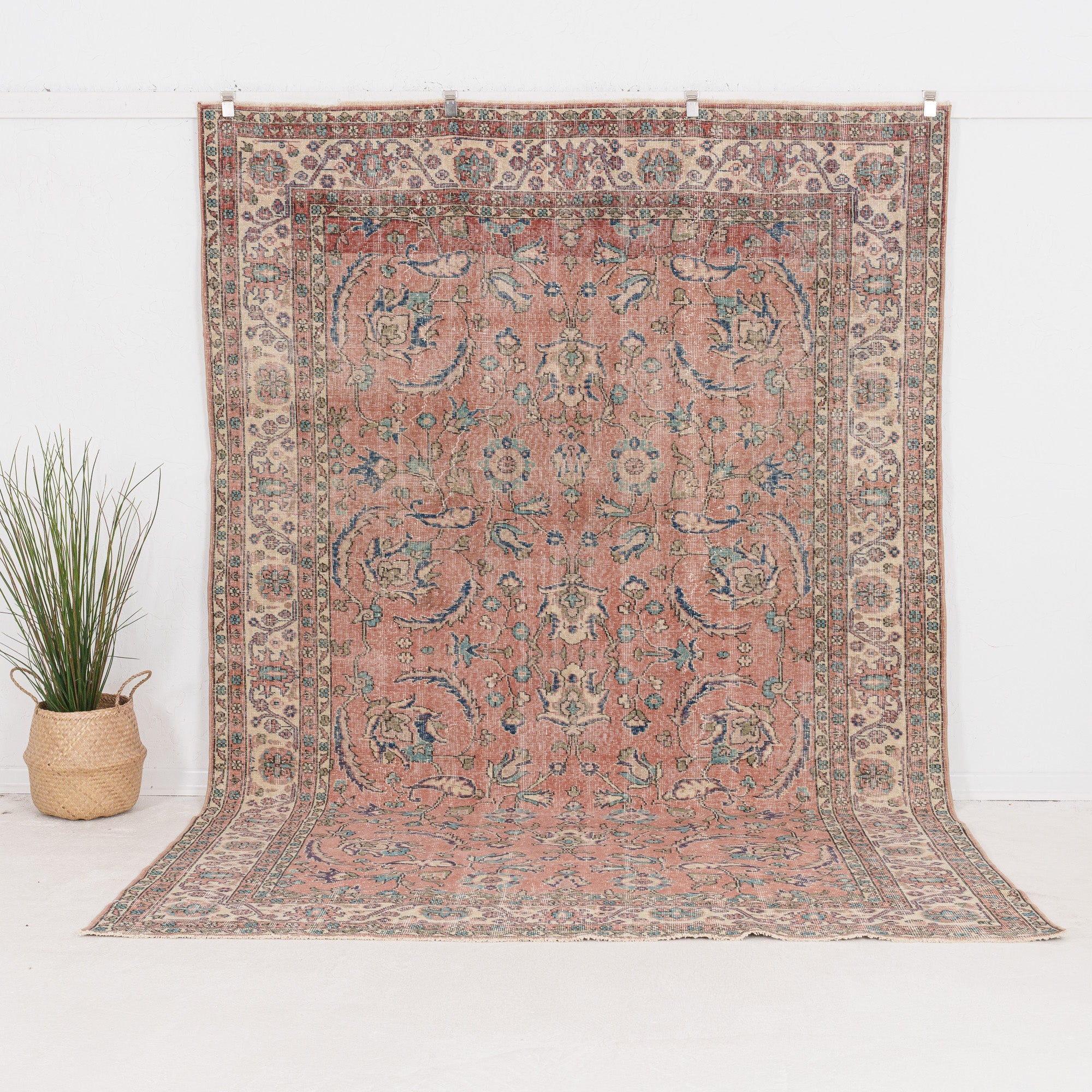 7' x 11' - Vintage Turkish Area Rug, Pink - Xaerisena | Kuden Rugs
