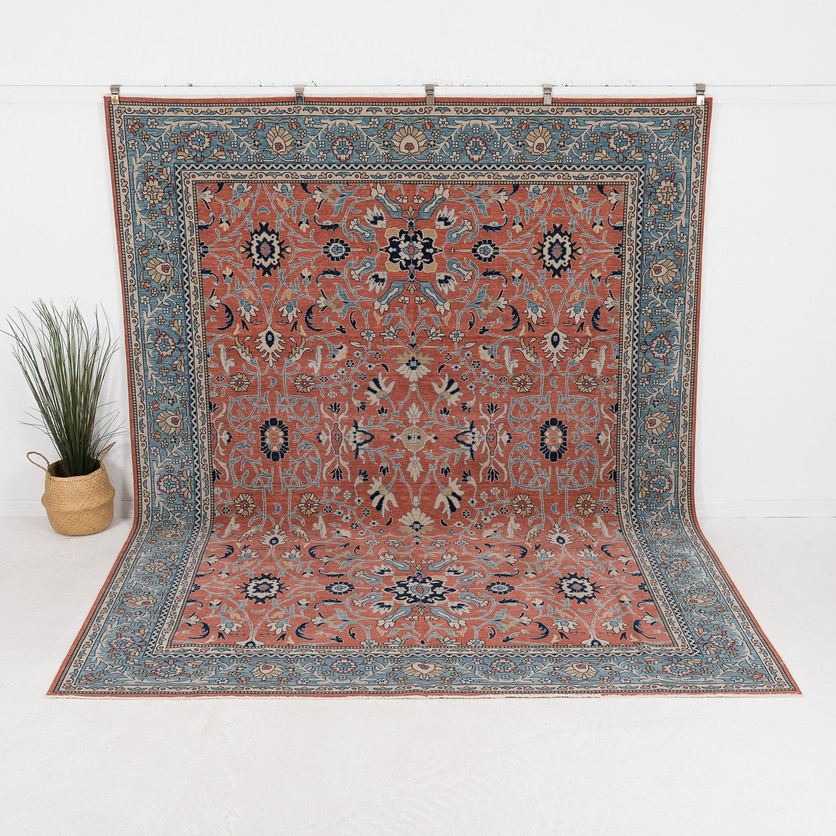 Zaloria - Vintage Turkish Area Rug