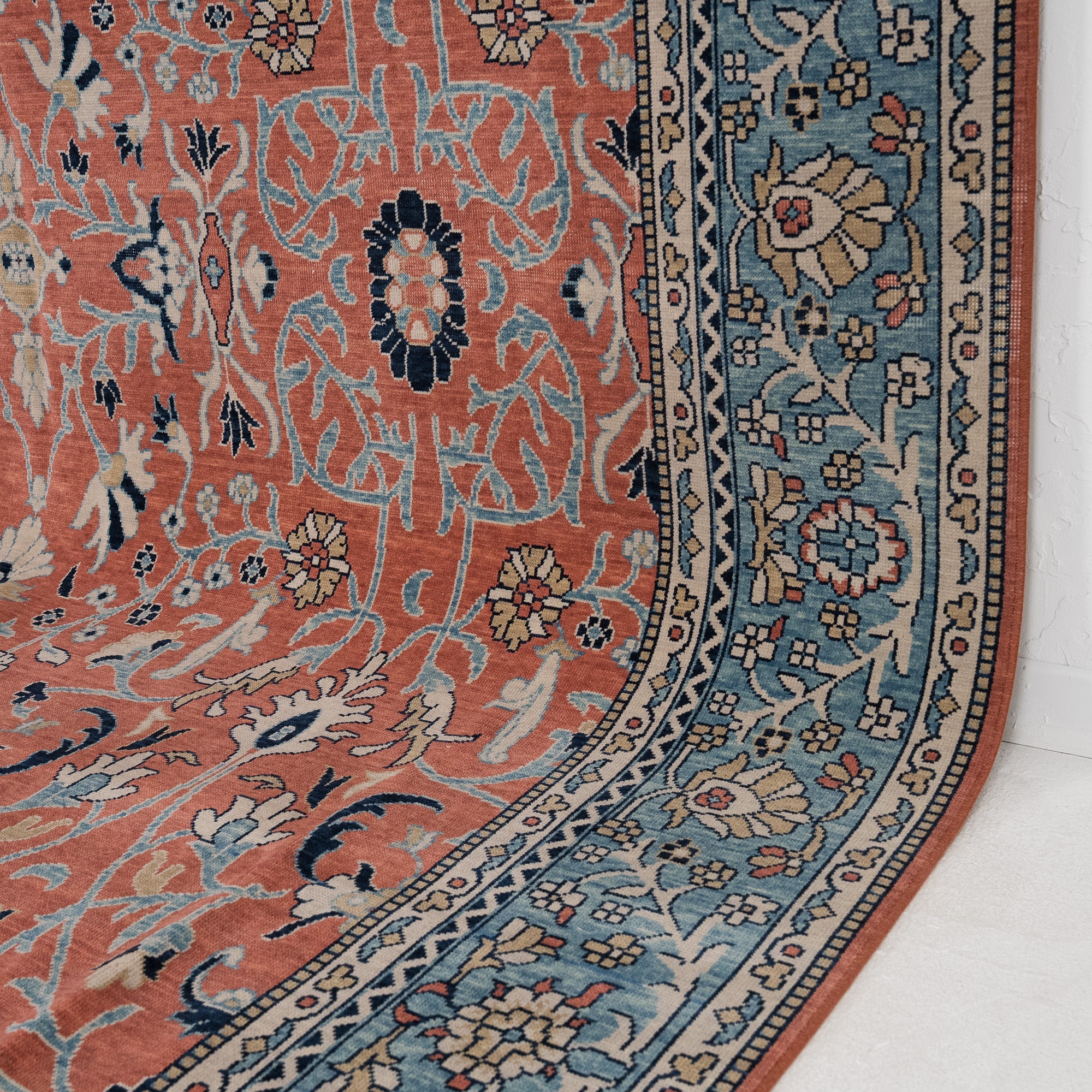 Zaloria - Vintage Turkish Area Rug