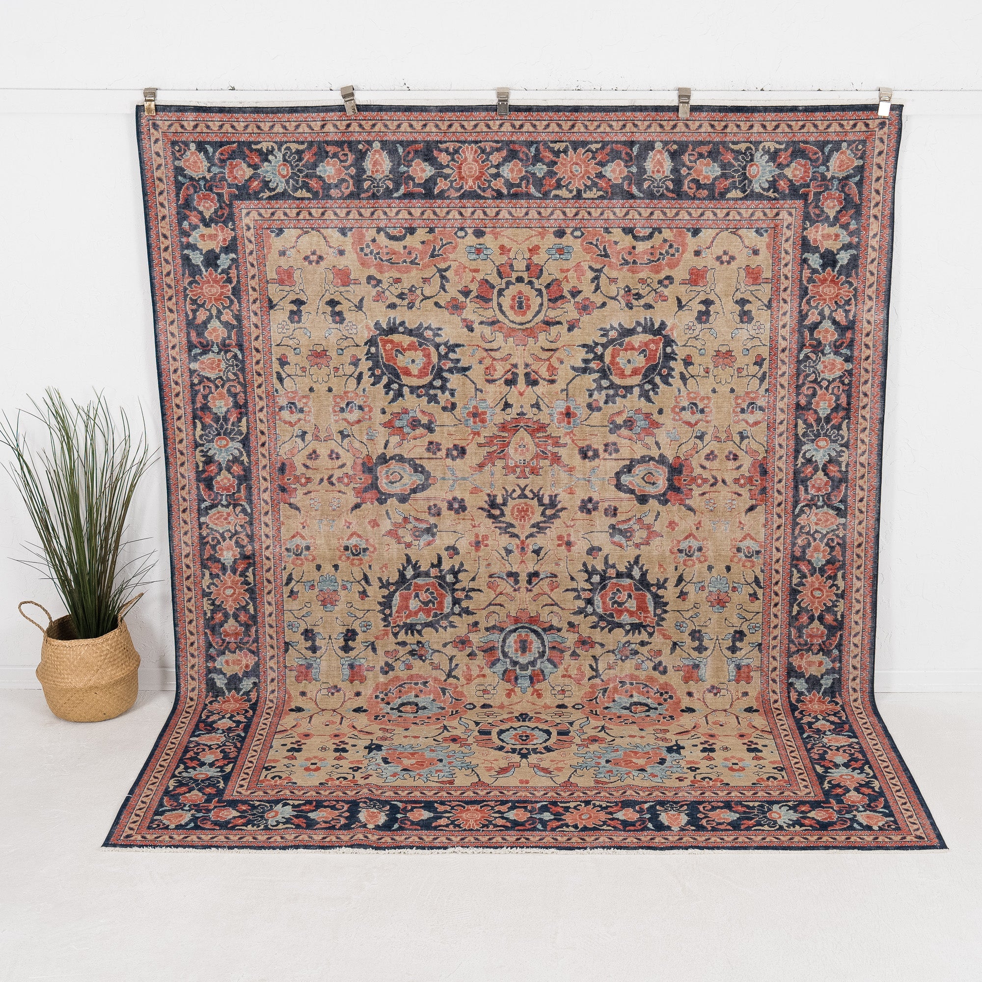 Orianesse - Vintage Turkish Area Rug