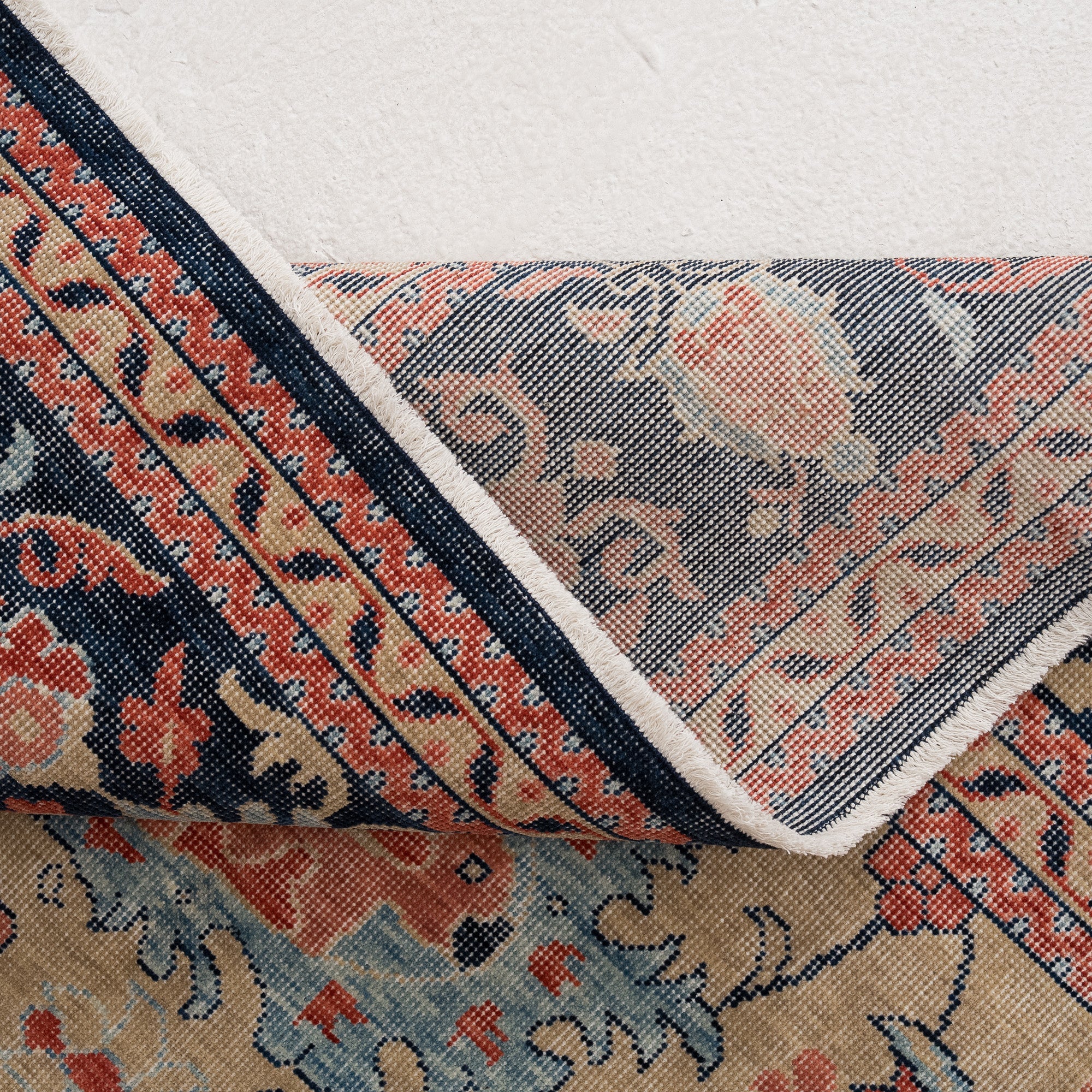 Orianesse - Vintage Turkish Area Rug