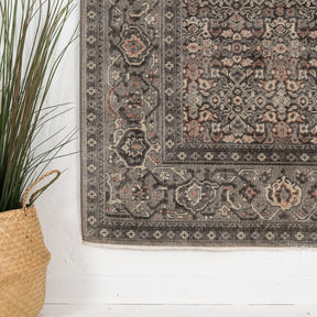 Karilisse - Vintage Turkish Small Rug