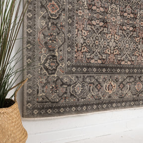 Karilisse - Vintage Turkish Small Rug