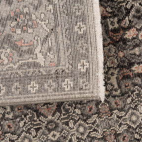 Karilisse - Vintage Turkish Small Rug