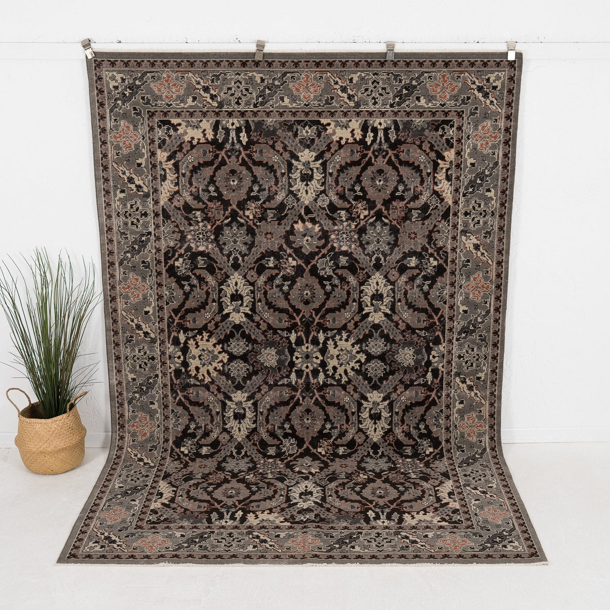 Oravynne - Vintage Turkish Area Rug