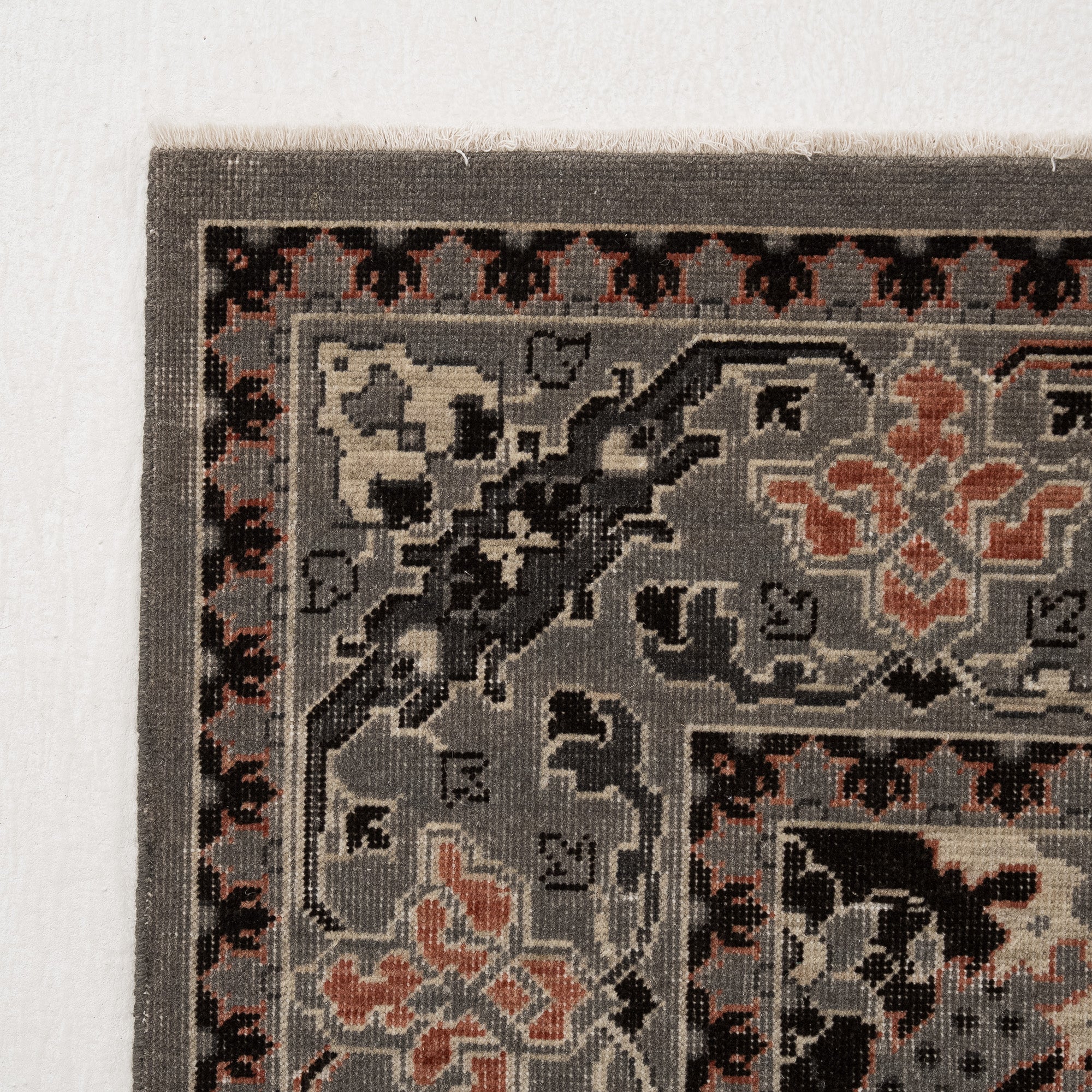 Oravynne - Vintage Turkish Area Rug