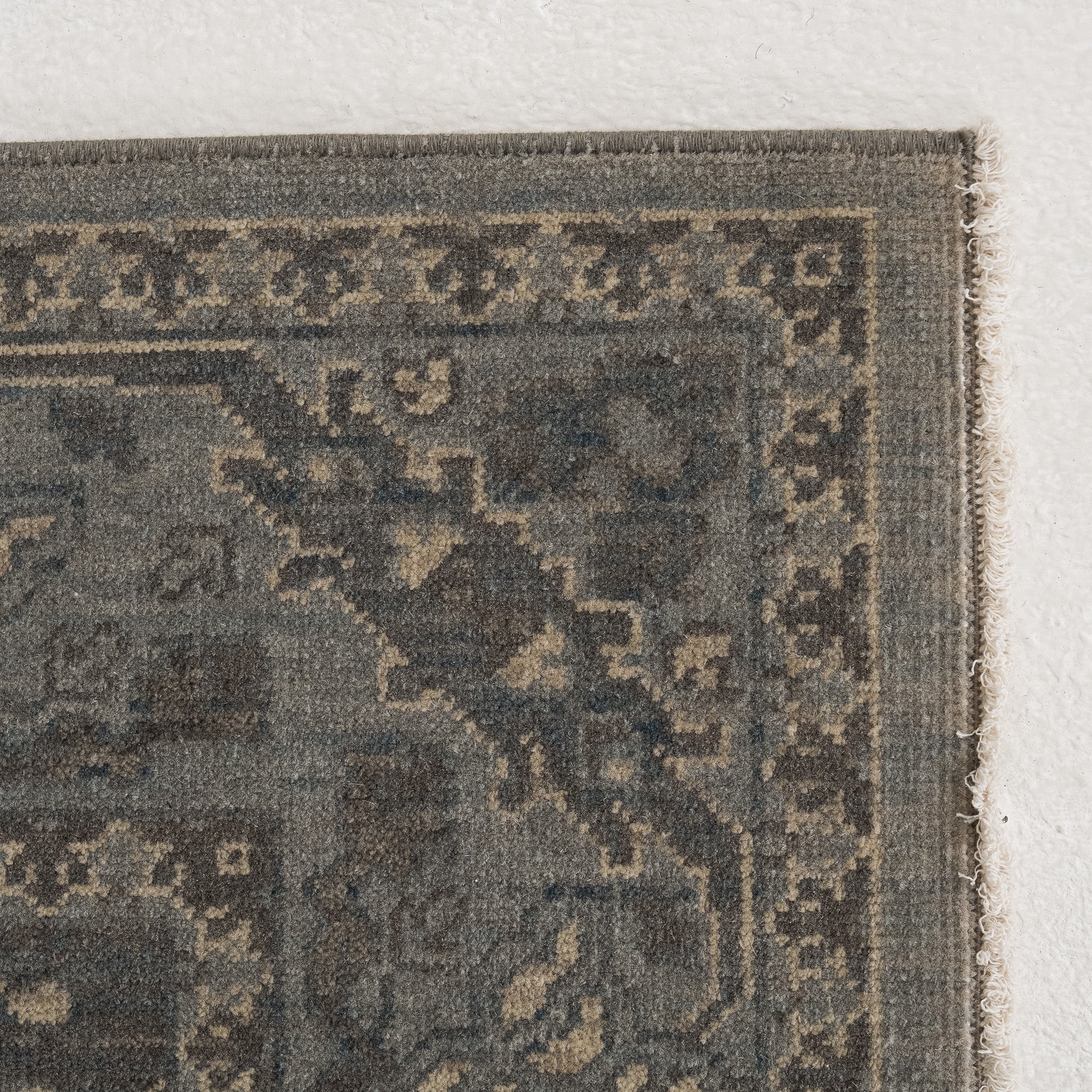 Thesalyn - Vintage Turkish Area Rug