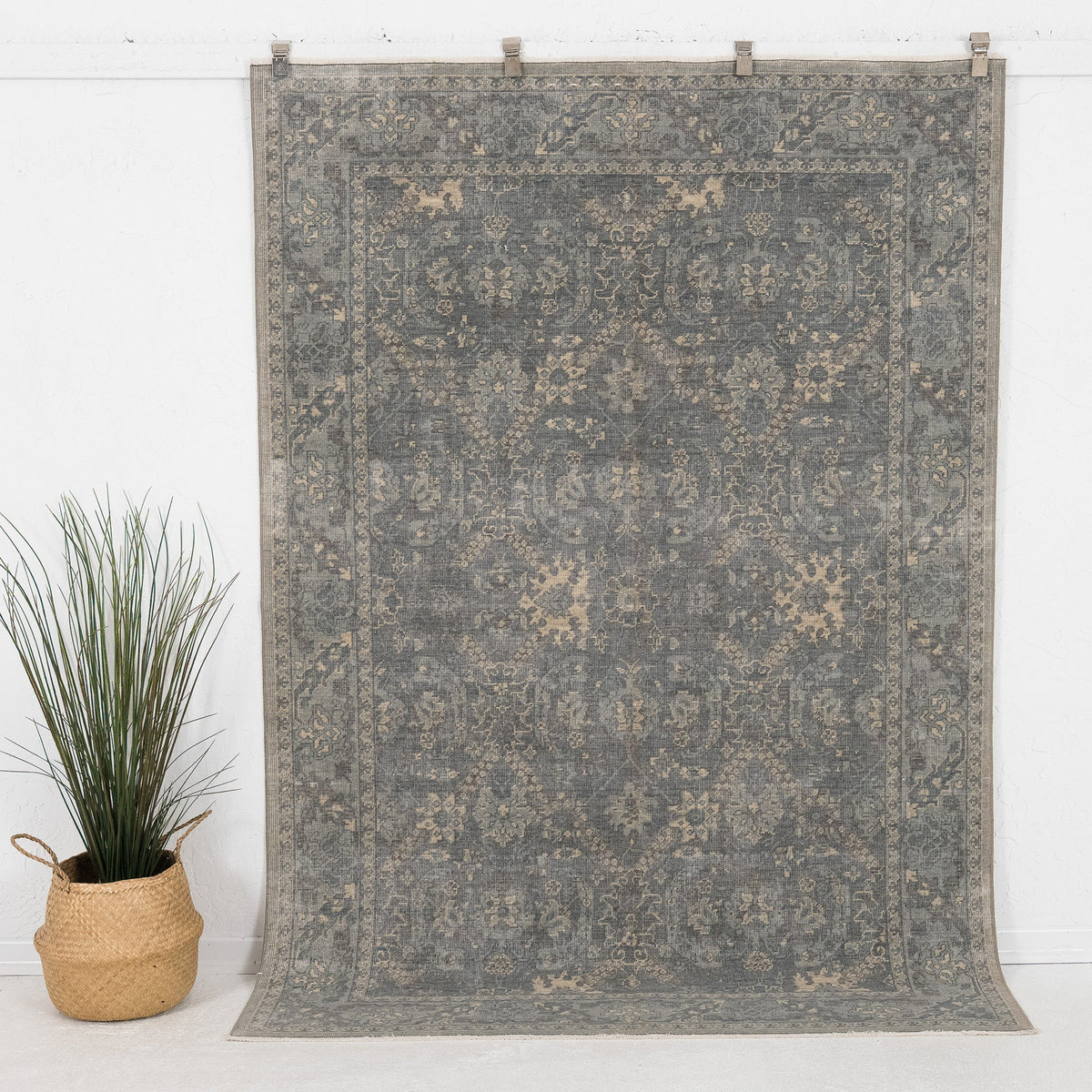 Vioniselle - Vintage Turkish Area Rug