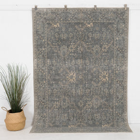 Vioniselle - Vintage Turkish Area Rug