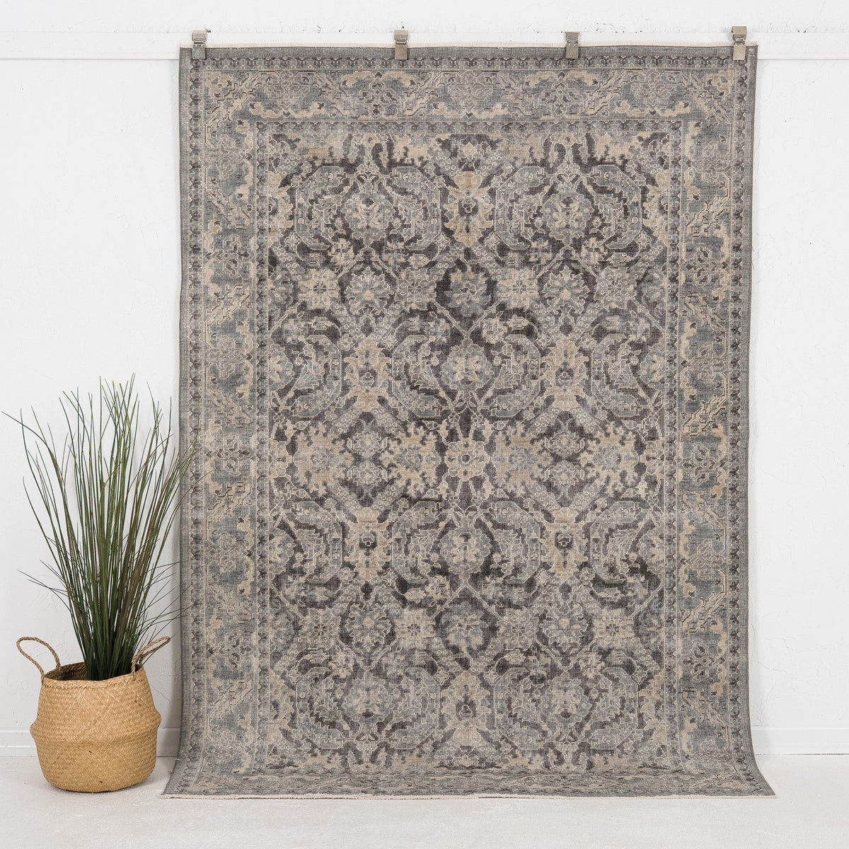 Velinara - Vintage Turkish Area Rug