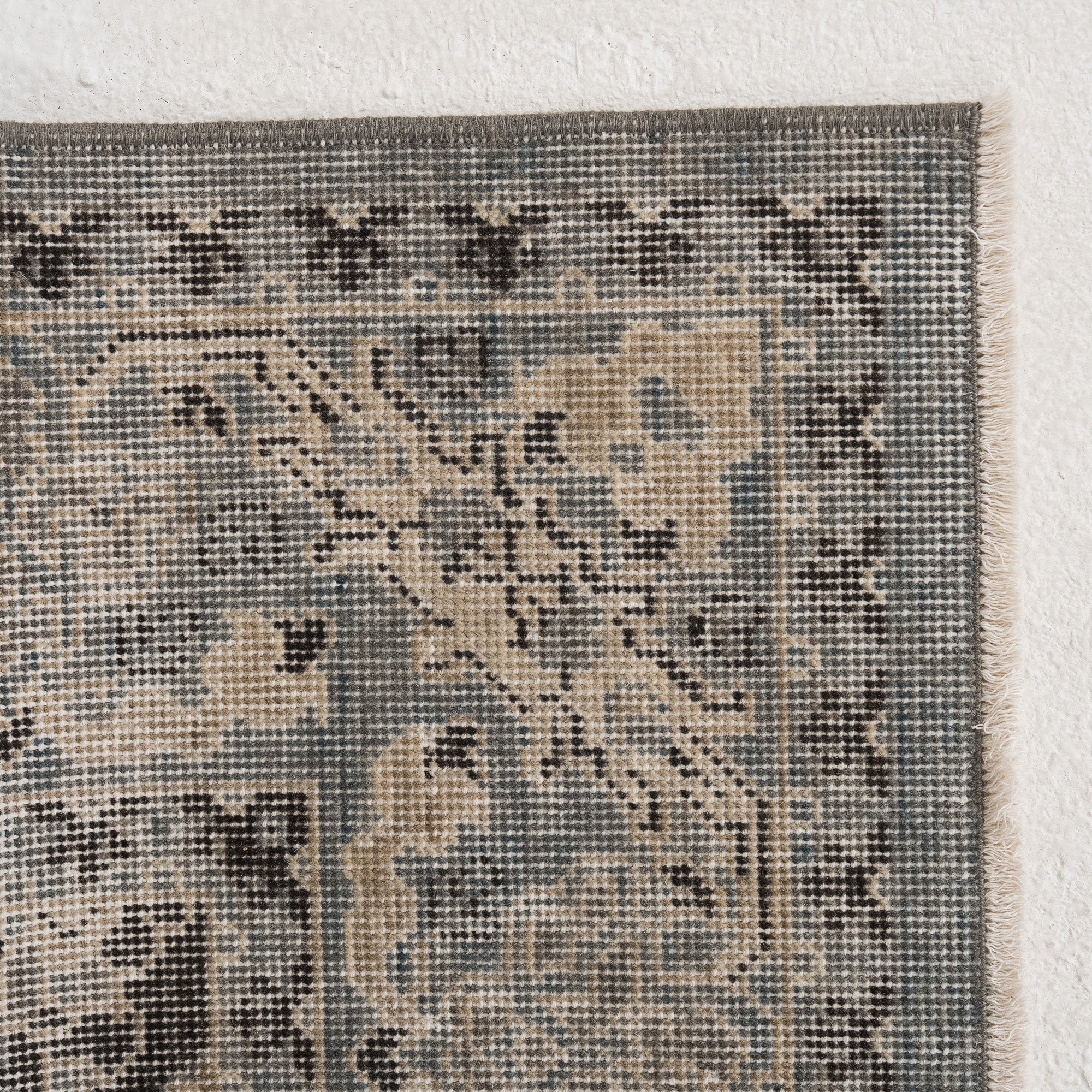Velinara - Vintage Turkish Area Rug