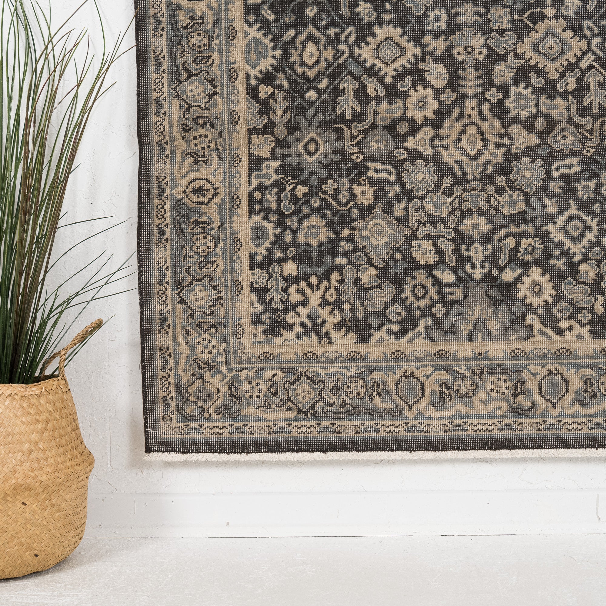 Avionara - Vintage Turkish Small Rug