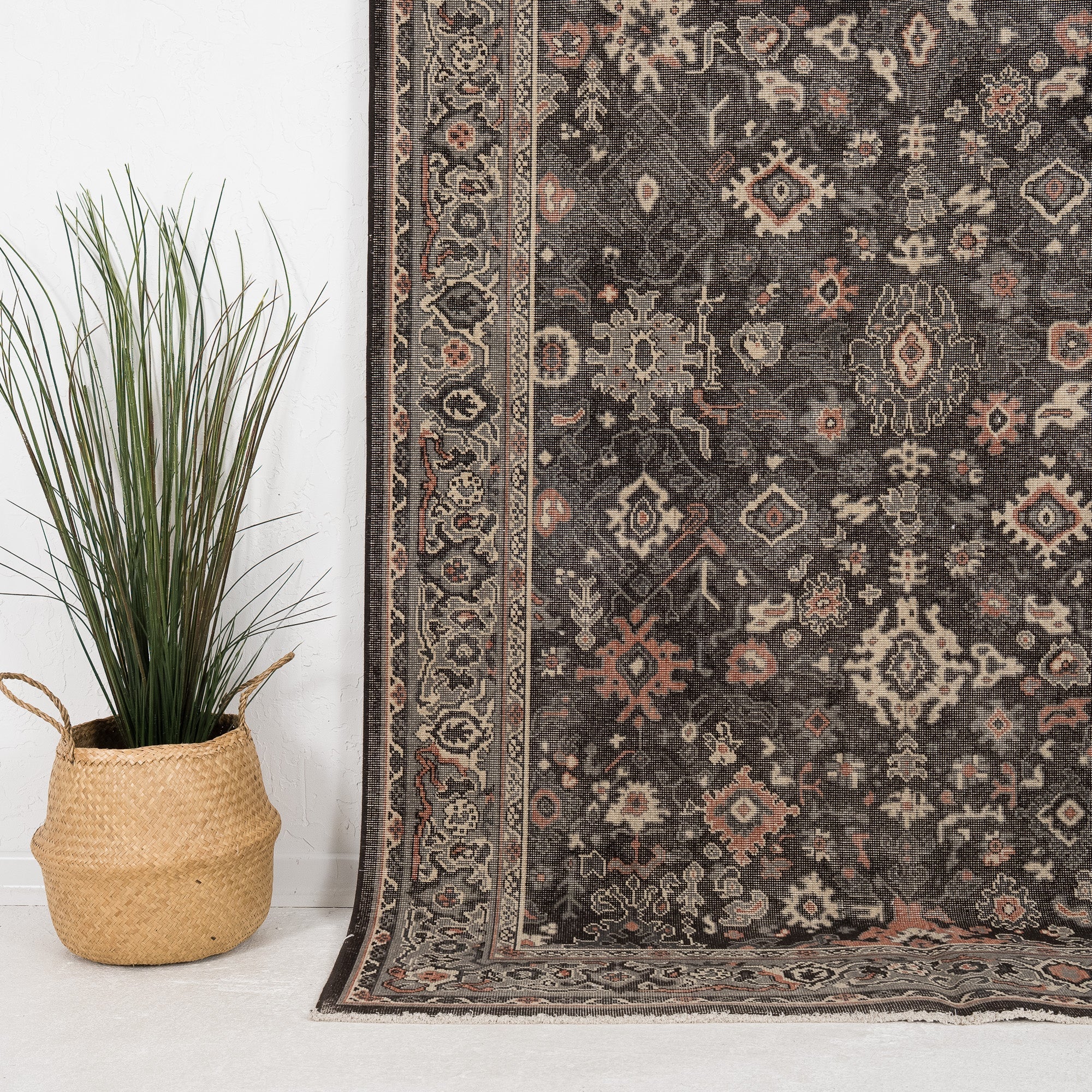 Serenlyra - Vintage Turkish Area Rug