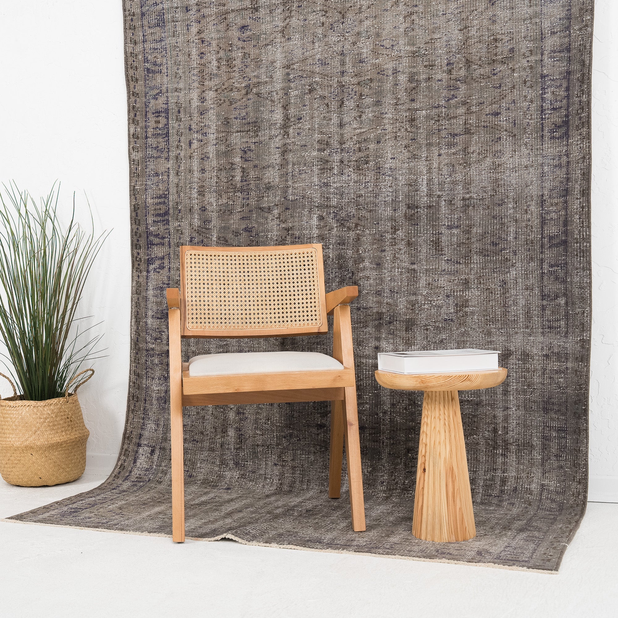 Thesaria - Vintage Turkish Area Rug