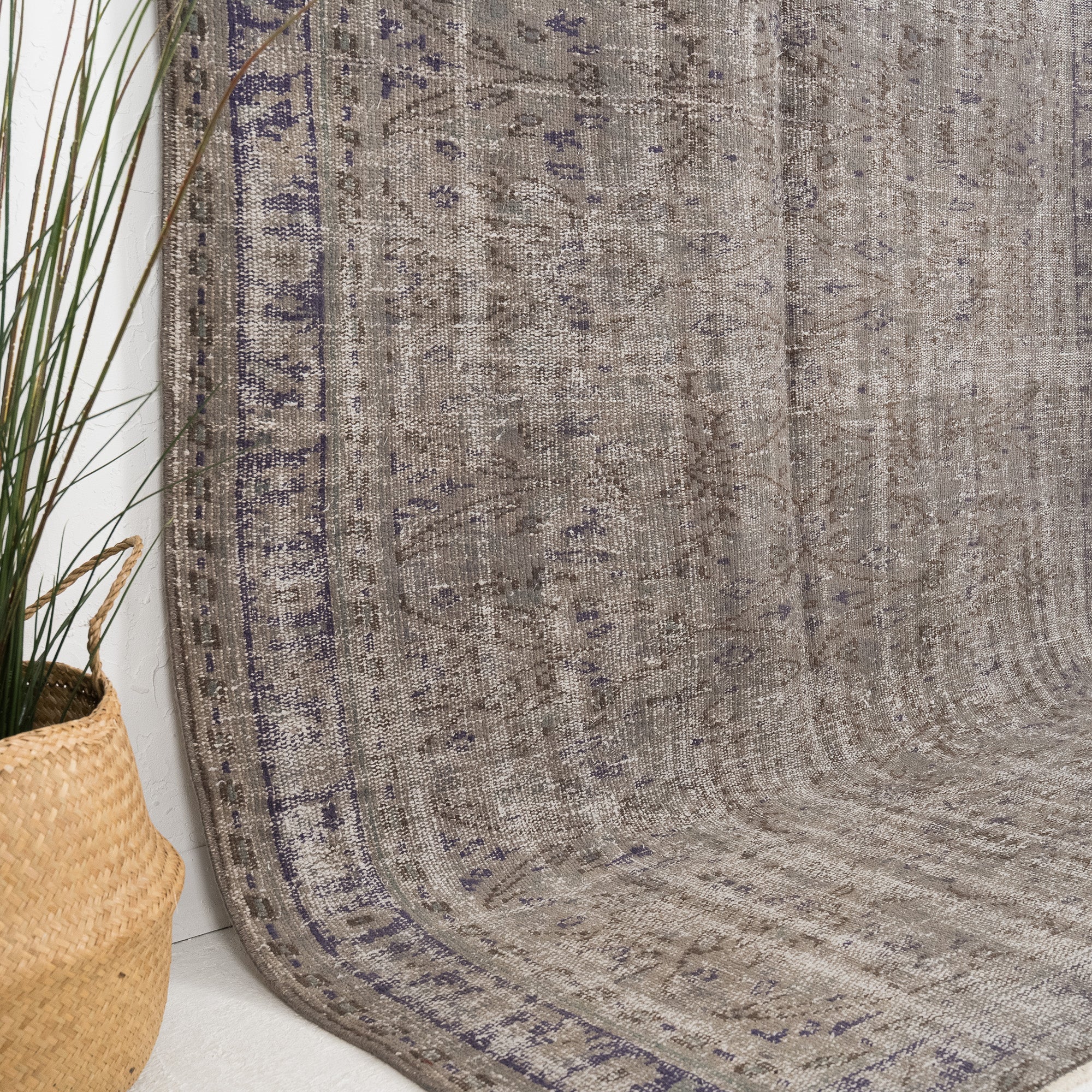 Thesaria - Vintage Turkish Area Rug