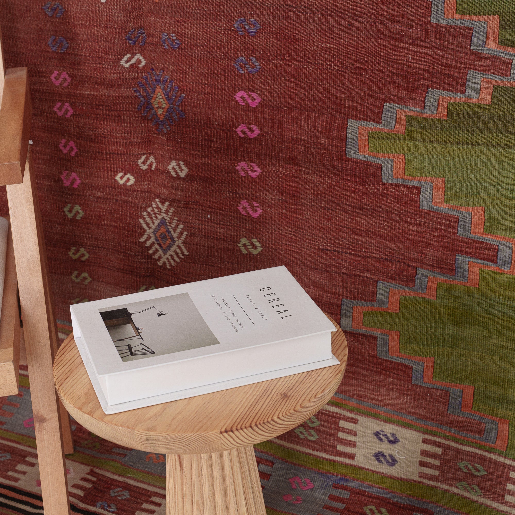 Paerisin - Vintage Turkish Small Rug