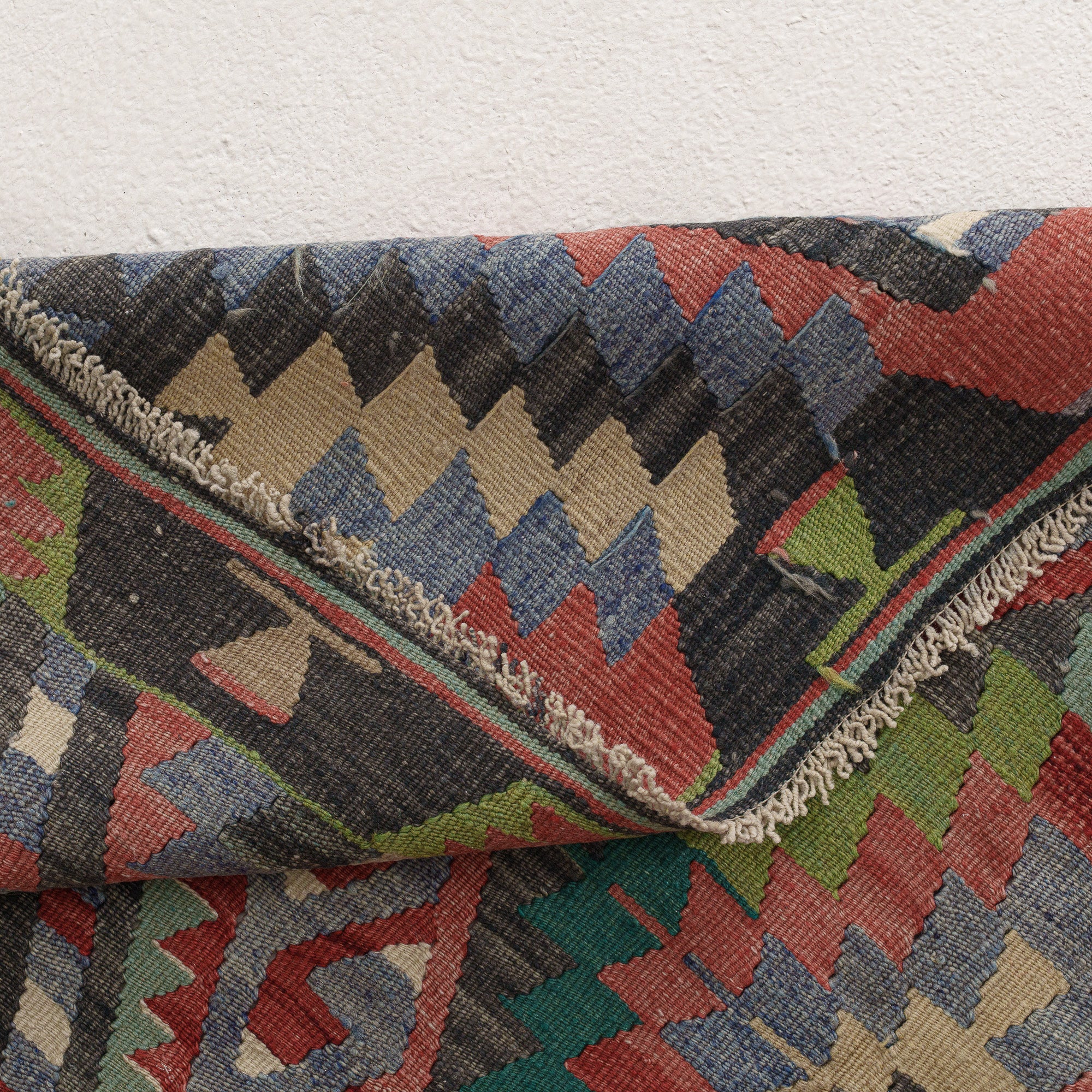 Qaelinia - Vintage Turkish Area Rug