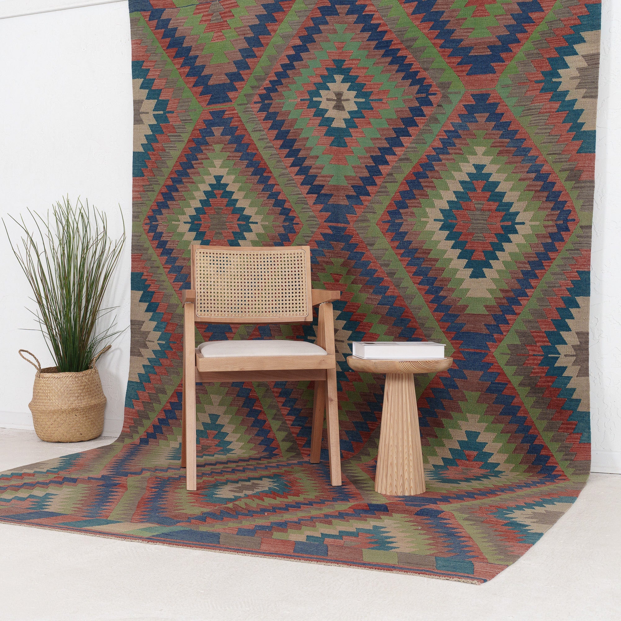 Qaelinella - Vintage Turkish Area Rug