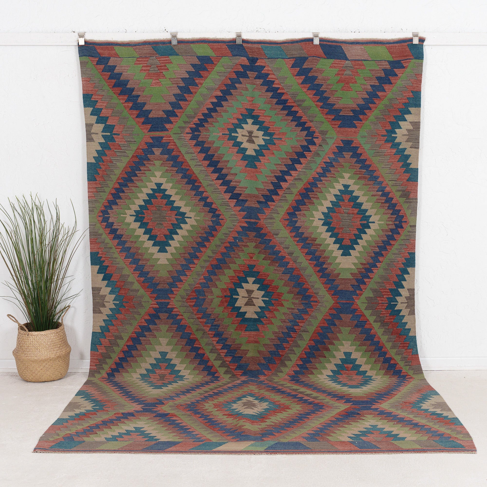 Qaelinella - Vintage Turkish Area Rug