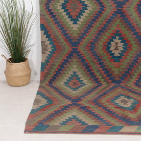 Qaelinella - Vintage Turkish Area Rug