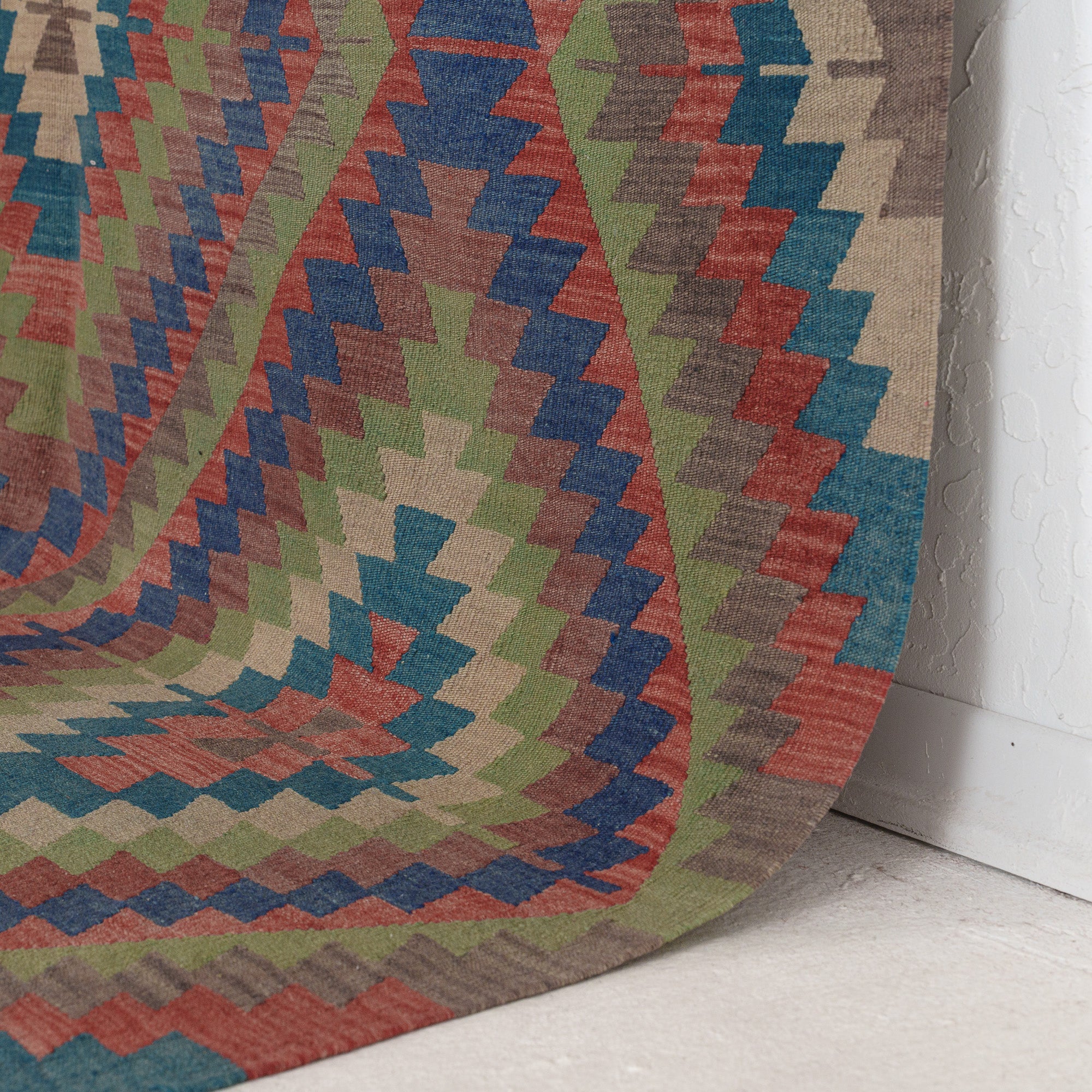 Qaelinella - Vintage Turkish Area Rug