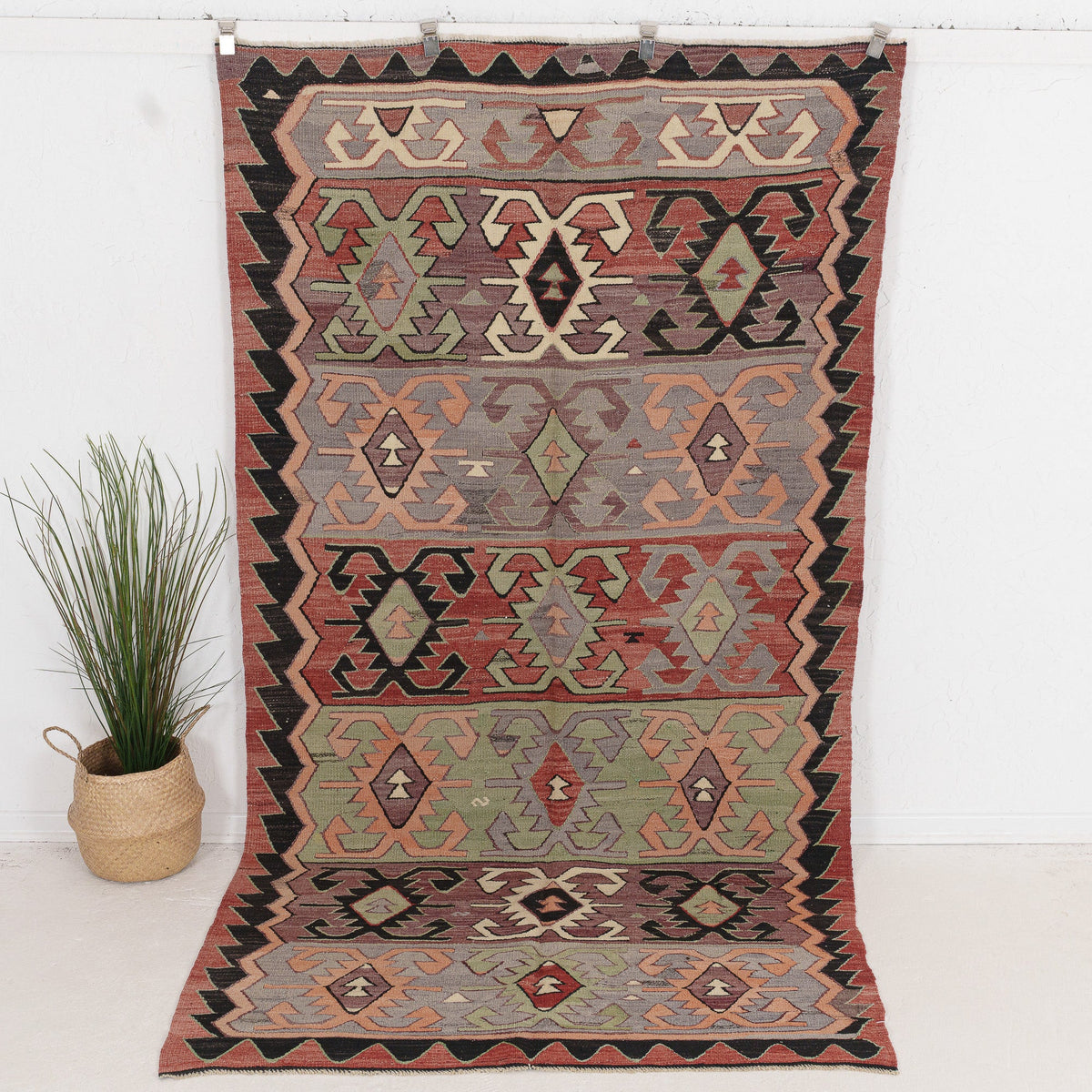 Paerisa - Vintage Turkish Area Rug