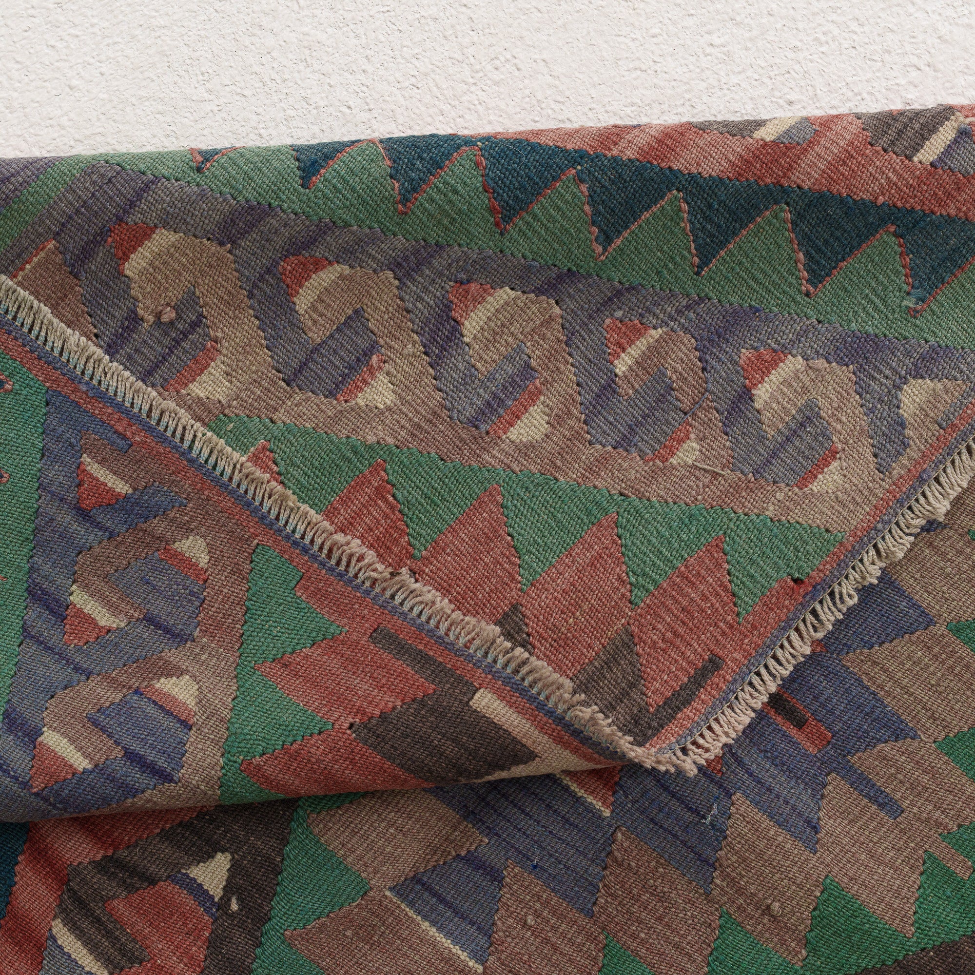 Qaelinaria - Vintage Turkish Area Rug