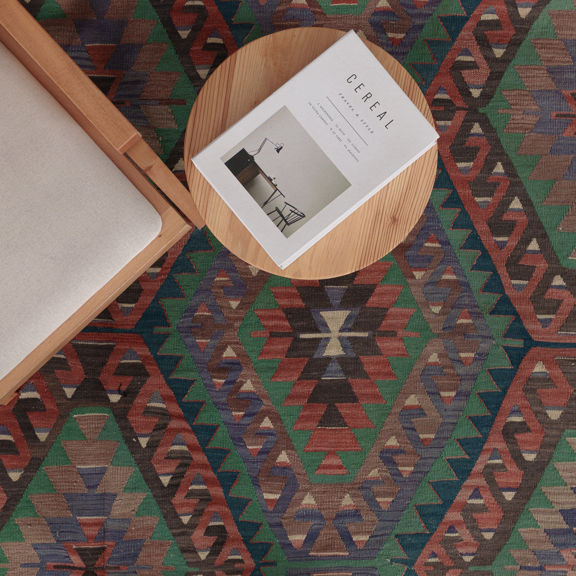 Qaelinaria - Vintage Turkish Area Rug