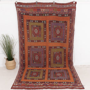 Taelysin - Vintage Turkish Area Rug