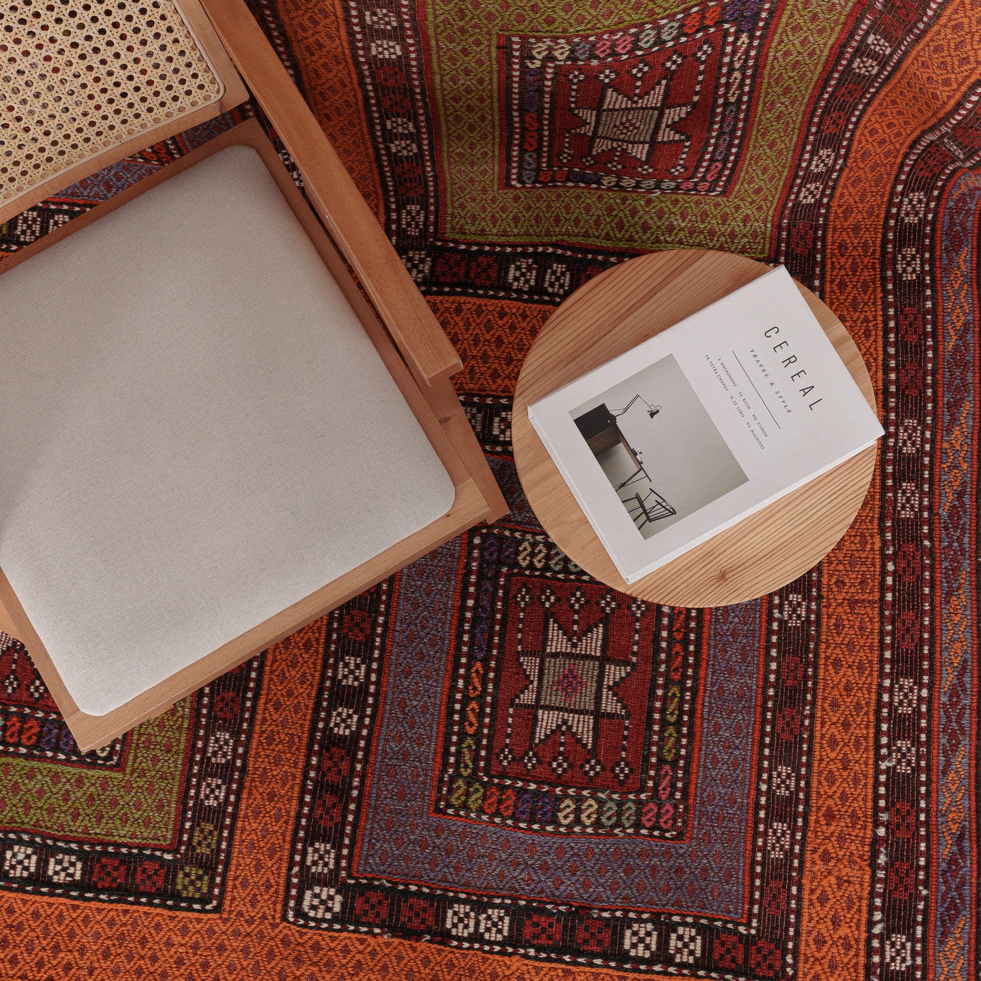 Taelysin - Vintage Turkish Area Rug